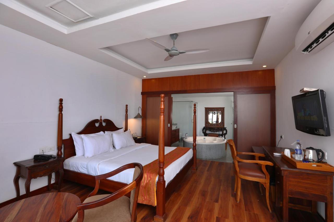 Getaway Beach Resort Ковалам Экстерьер фото